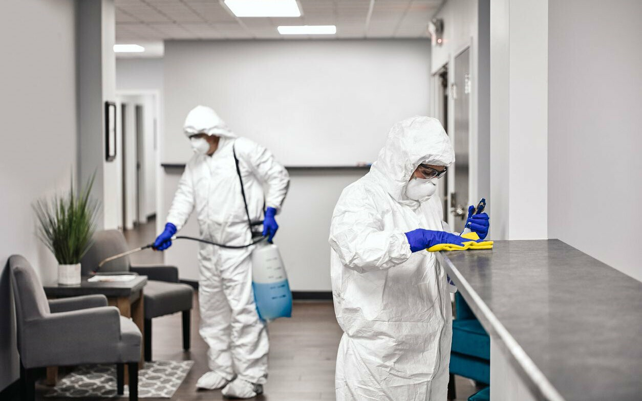 ФОТО Обработка офиса от вредителей в рабочем поселке Московской области Ильинский | подробно